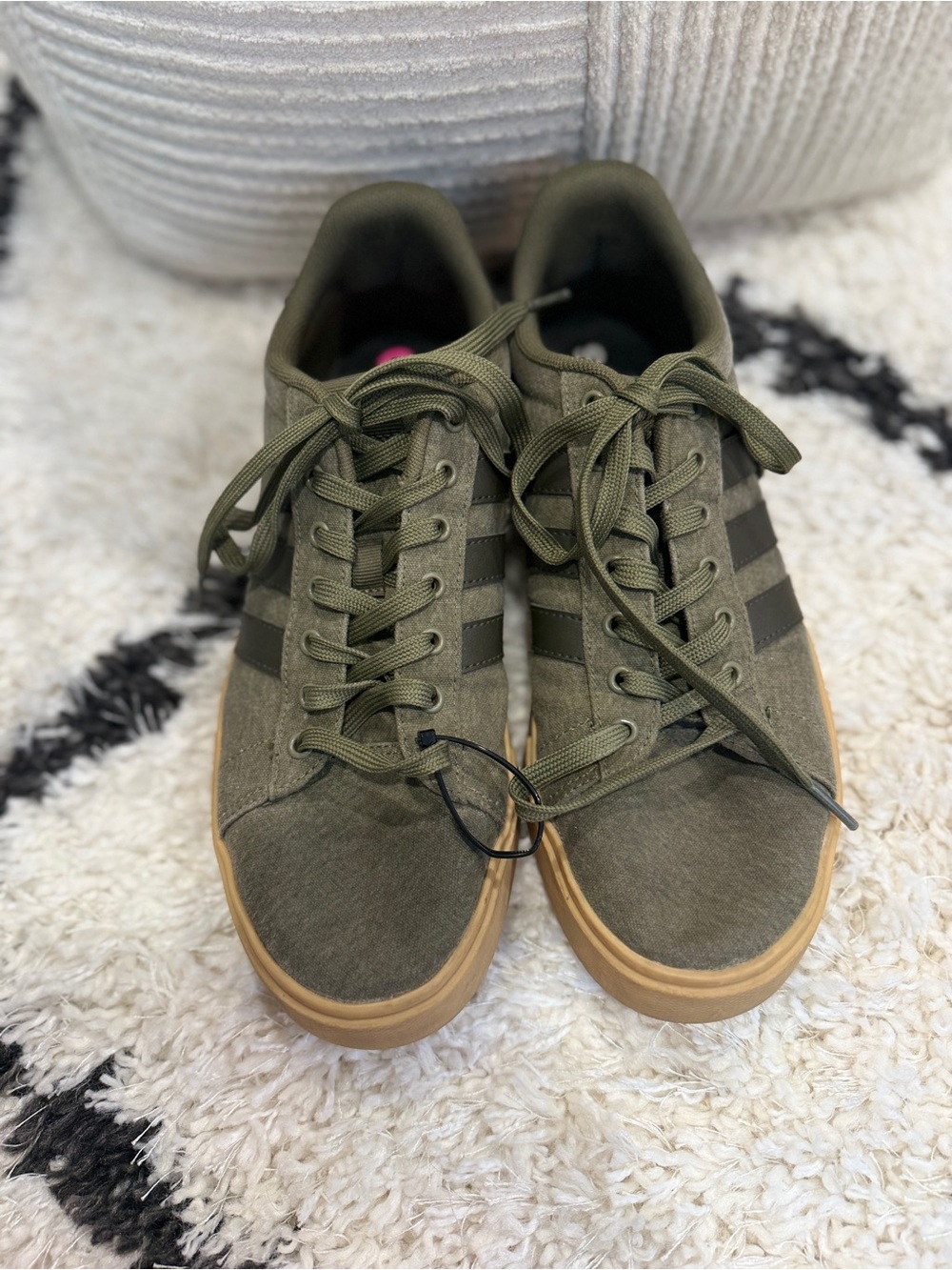 adidas Daily 4.0 Shoes Olive Strata Shadow Gum Size 9.5 Mens IF4494